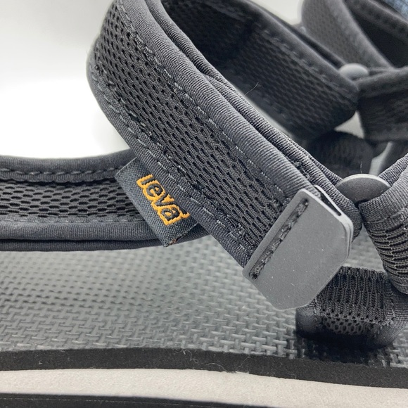 Teva Flatform Universal Black/White Mesh Sandals - Picture 2 of 7